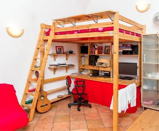 Apartman Vacanze Al Colosseo Polveriera *